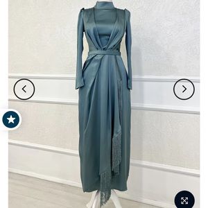 Elegant Teal Maxi Dress